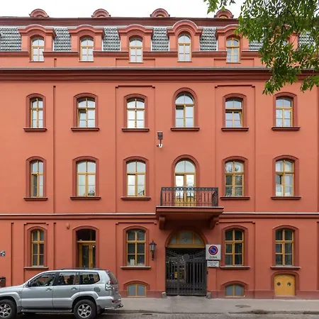 Kate's In Old Apartament
